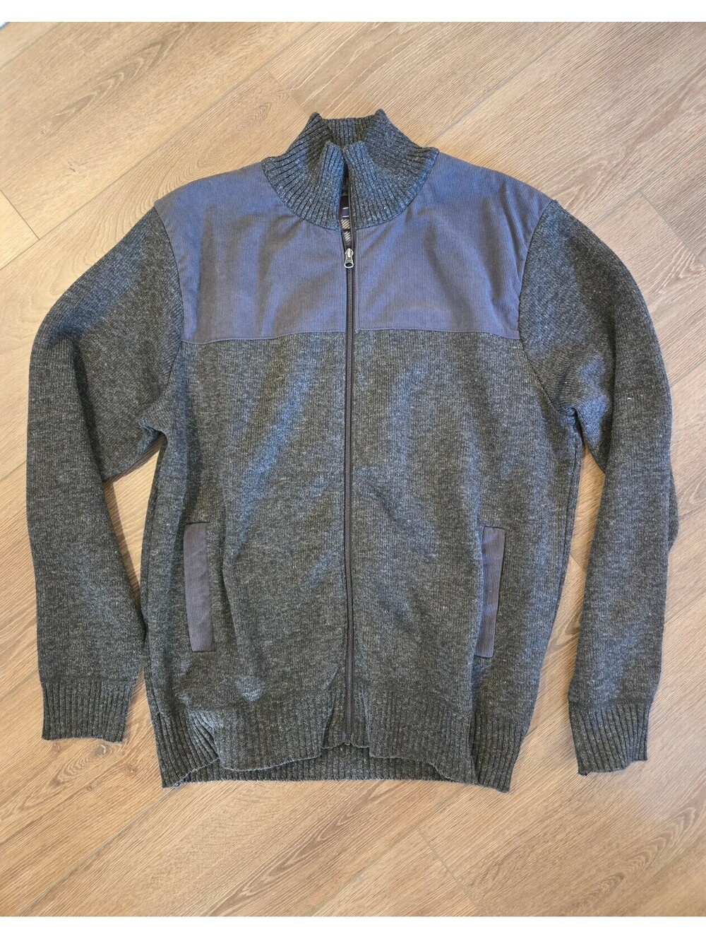 Mens Izod fleece lined full zip sweater